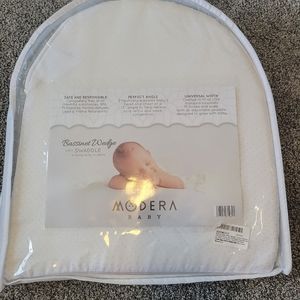 Modera Baby Bassinet Wedge Pillow, also included, head shaping pillow